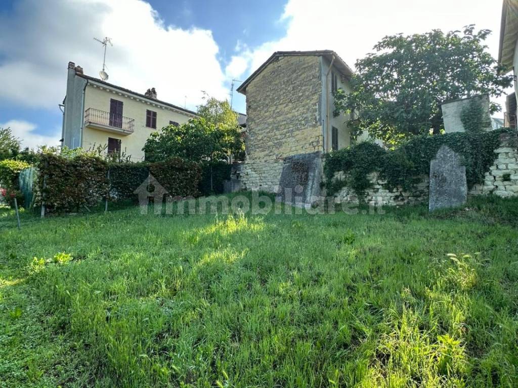 vendita-casale-in-via-roma-67-san-giorgio-monferrato-da-ristrutturare
