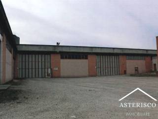 Complesso Industriale/commerciale - Via di Arezzo, lungo strada provinciale 327 - Foiano della Chiana (AR) - 1