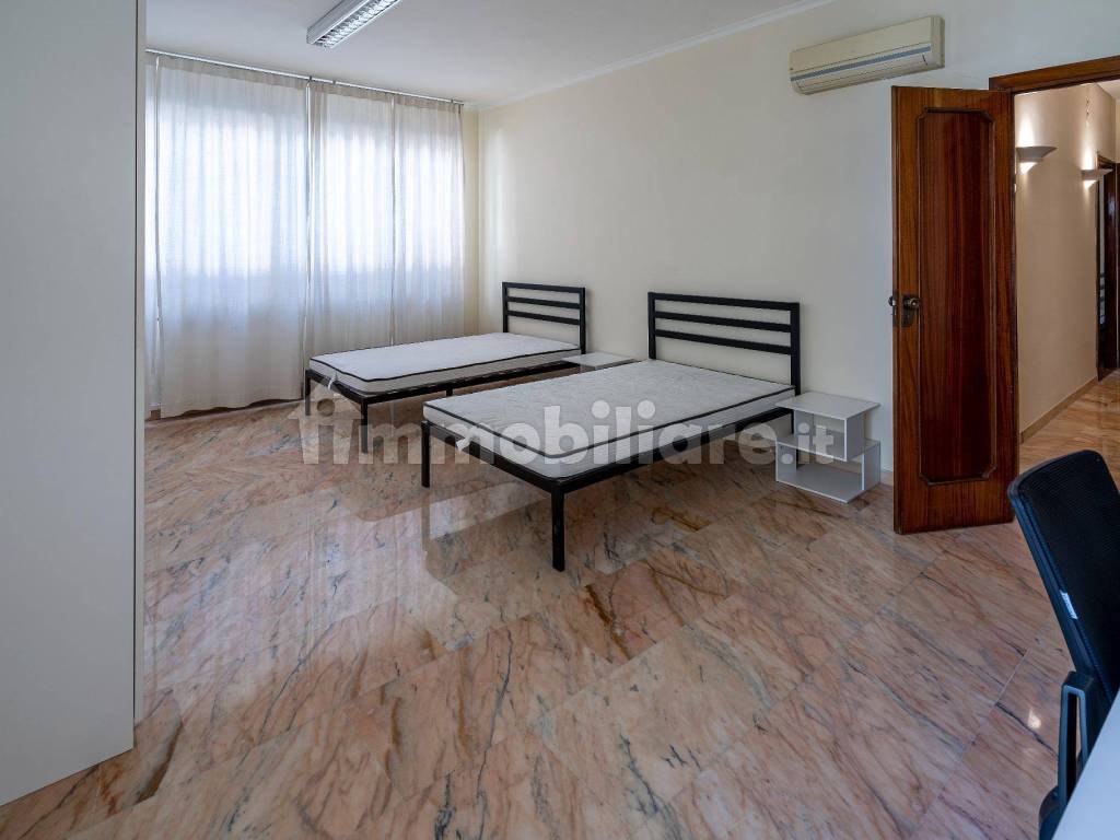 Stanza doppia in affitto, affittasi camera doppia largo Luigi Antonelli 27 San Paolo Roma Stanza doppia in affitto, affittasi camera doppia largo Luigi Antonelli 27 San Paolo Roma