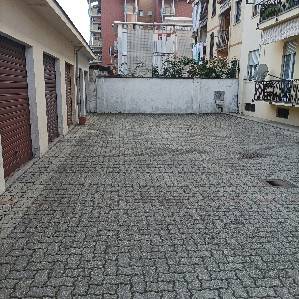 CORTILE AREA DI MANOIVRA