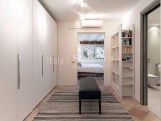 Walking closet - master bedroom