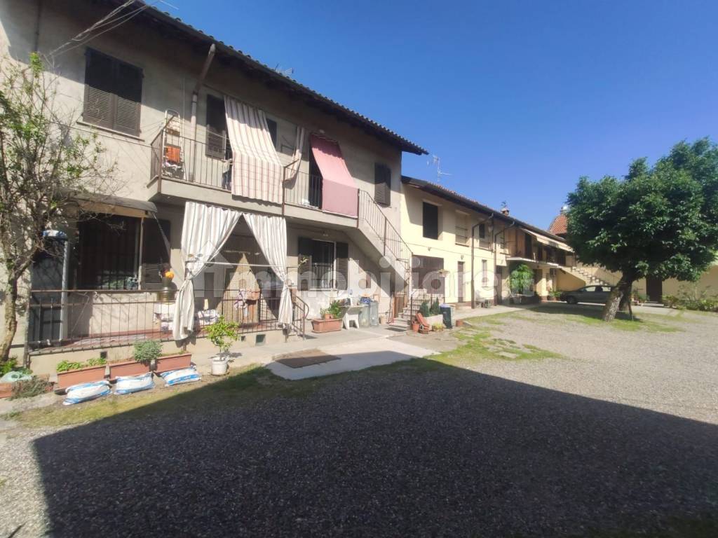 Vendita Appartamento Canegrate. Trilocale in via 32. Ottimo