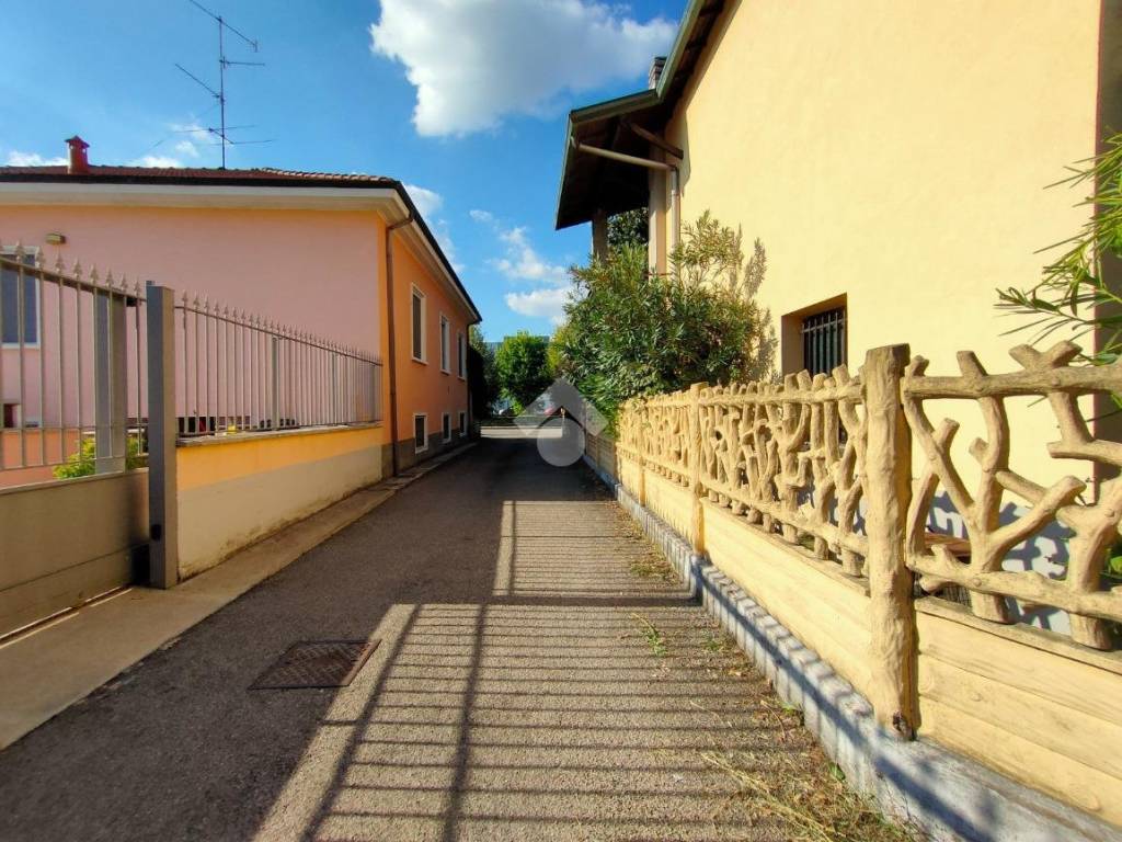 Strada di accesso