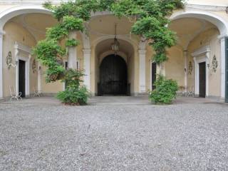 portico