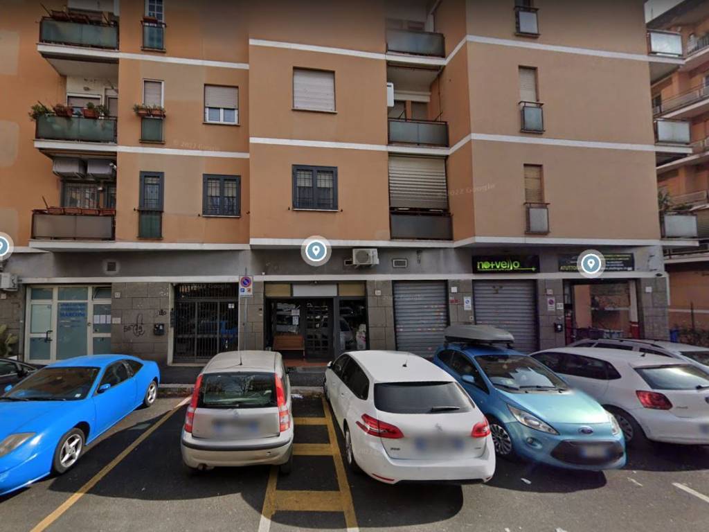 Locale commerciale via Alessandro Cruto, Roma, Rif. 103617626 Immobiliare.it
