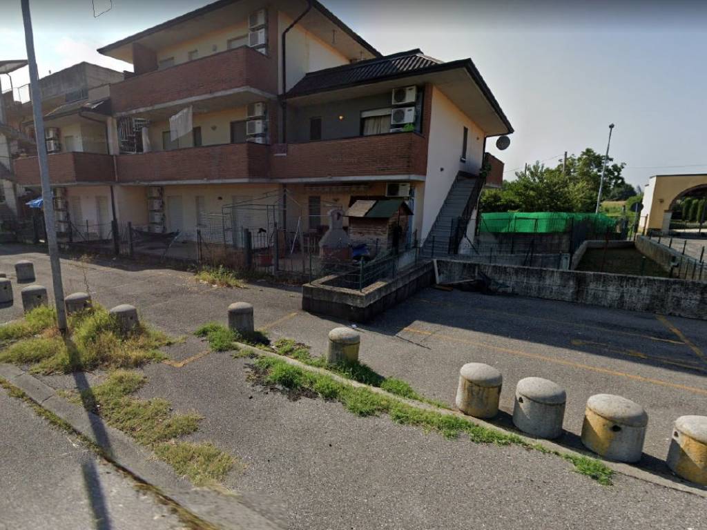 Garage - box all'asta via alessandro volta, borgo san giacomo