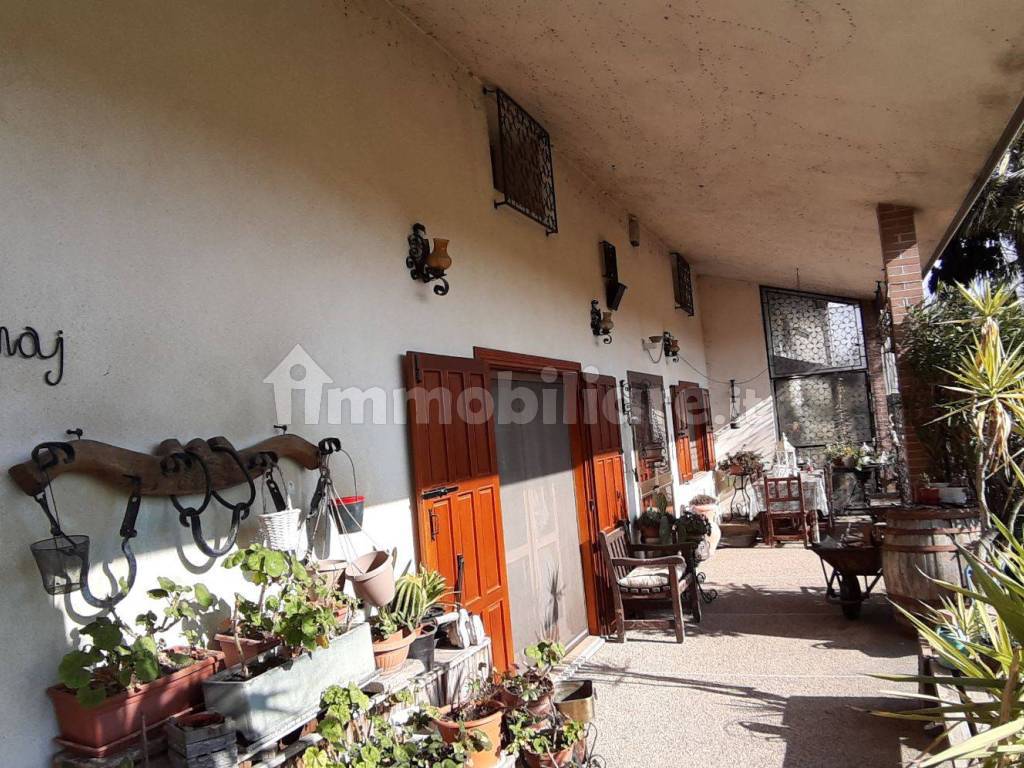 vendita-villa-unifamiliare-in-stradella-rojale-3-gruaro-buono-stato
