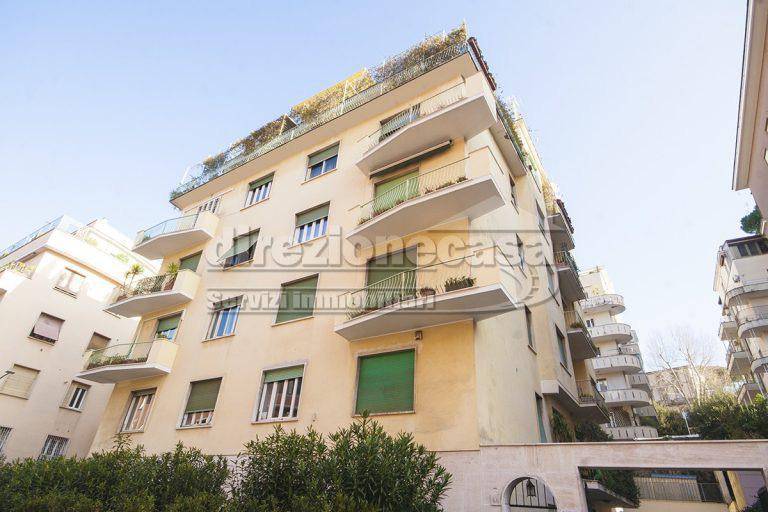 Vendita Appartamento Roma. Bilocale in via Ruggero Fauro 66. Buono stato, piano terra Vendita Appartamento Roma. Bilocale in via Ruggero Fauro 66. Buono stato, piano terra