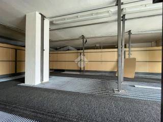 INTERNO
