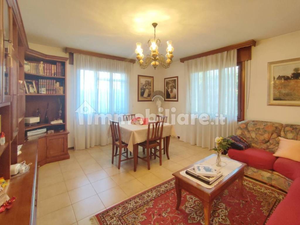 Vendita Appartamento Bassano del Grappa. Quadrilocale in Strada Rolandi