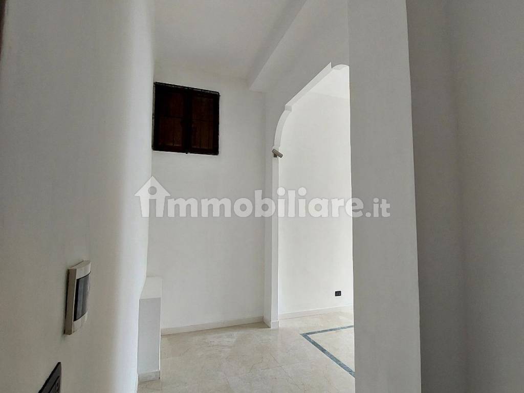 Locale commerciale via Carlo Capelli 68, Torino, Rif. 103699276