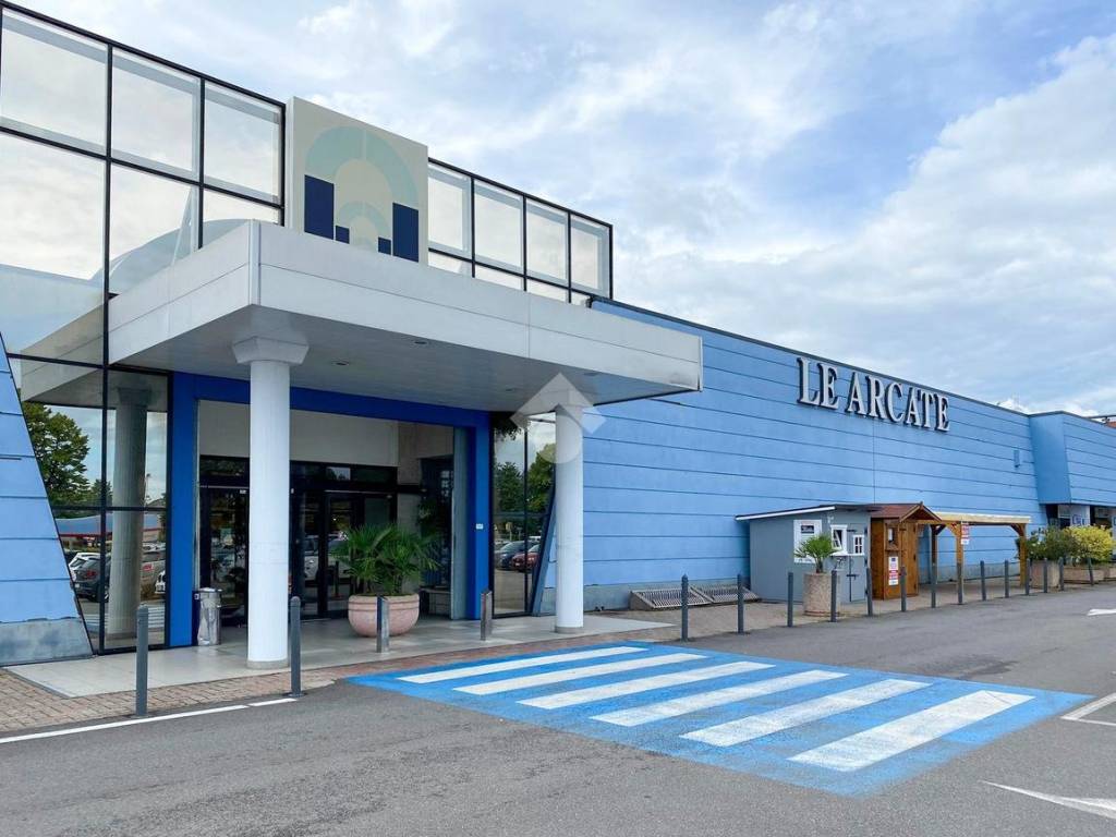 Locale commerciale via Cremona 10, Manerbio, Rif. 103703776