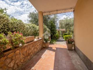 INGRESSO CORTILE