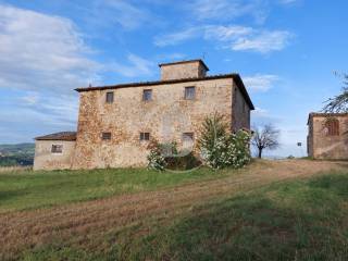 Chianti fiorentino, Casale toscano con fienile