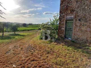 Chianti fiorentino, Casale toscano con fienile