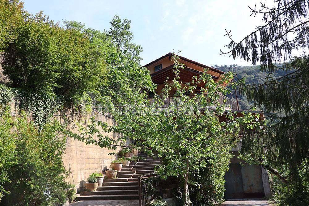 Dolceacqua liguria country house for sale le 45080