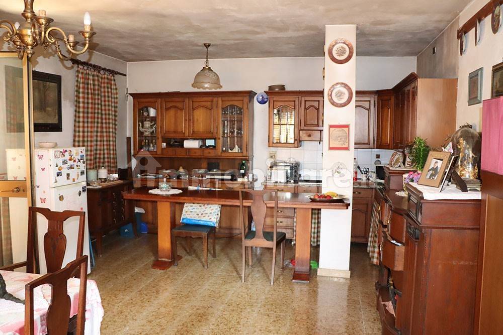 Dolceacqua liguria country house for sale le 45080