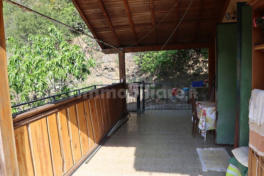 Dolceacqua liguria country house for sale le 45080