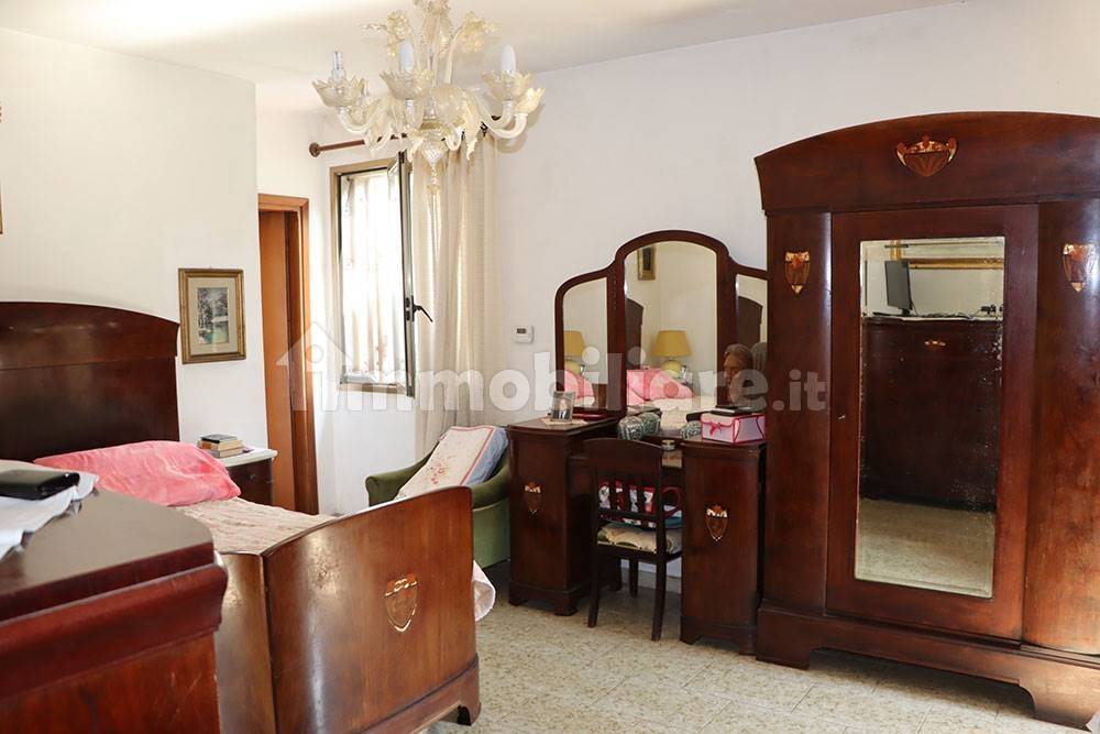 Dolceacqua liguria country house for sale le 45080