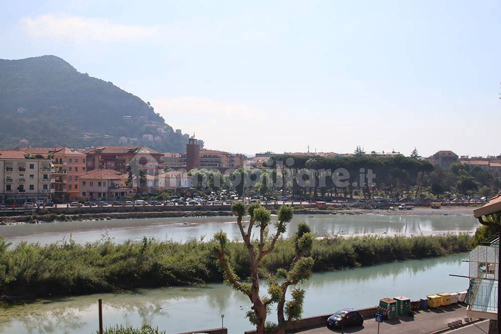 Ventimiglia alta liguria apartment for sale le 450