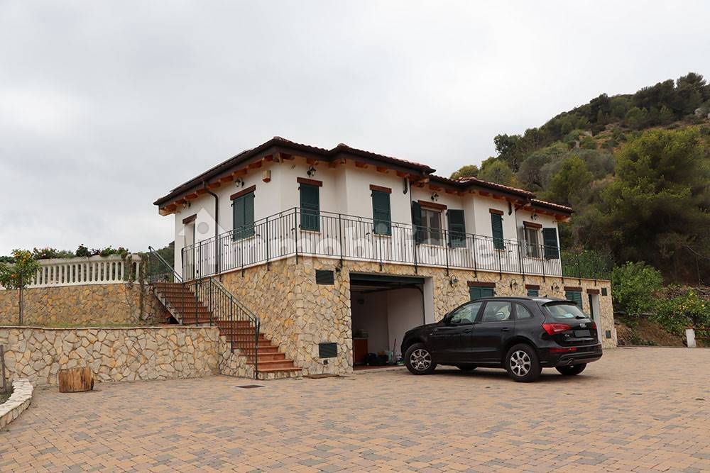 Soldano liguria country house for sale le 45024 00