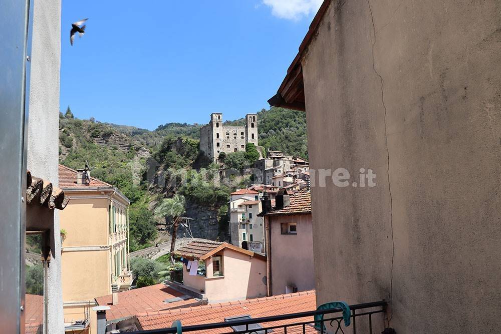 Dolceacqua liguria townhouse for sale le 45022 005