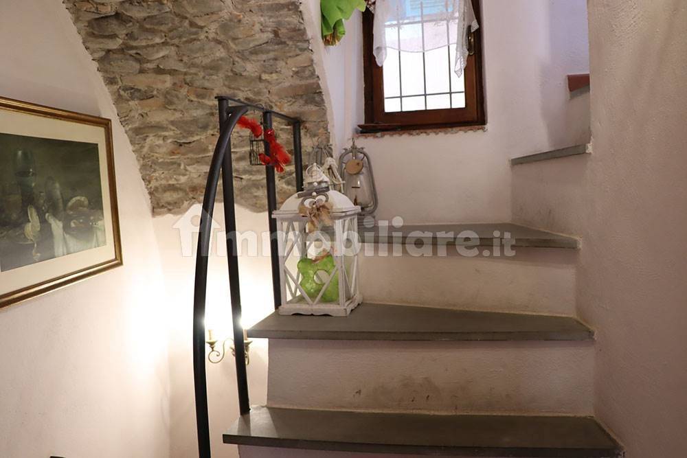 Dolceacqua liguria townhouse for sale le 45022 009