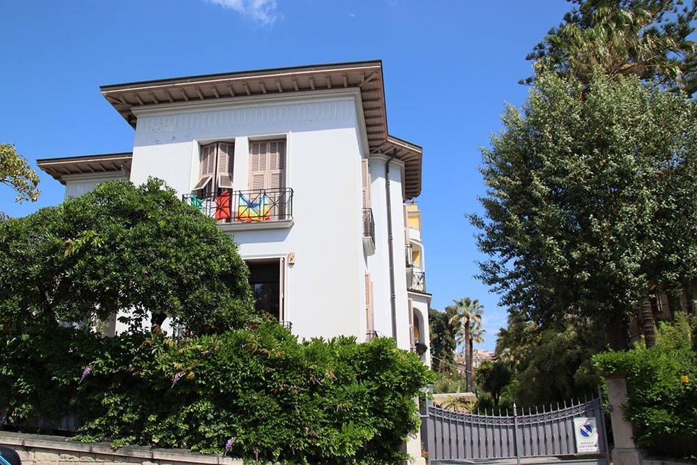 Bordighera liguria villa for sale 1000 41913 018