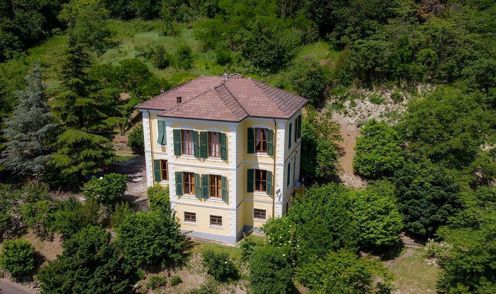 Serravalle scrivia piedmont mansion for sale 44092