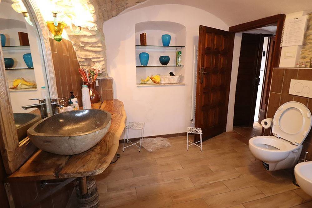 Dolceacqua liguria townhouse for sale le 45022 014