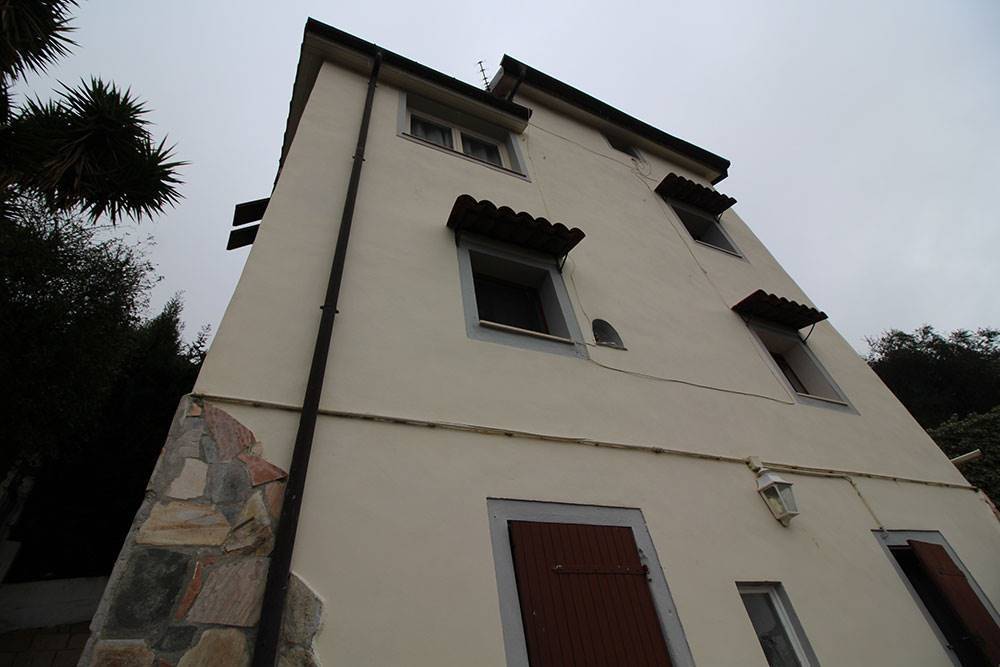 Camporosso liguria country house for sale 130 imp 