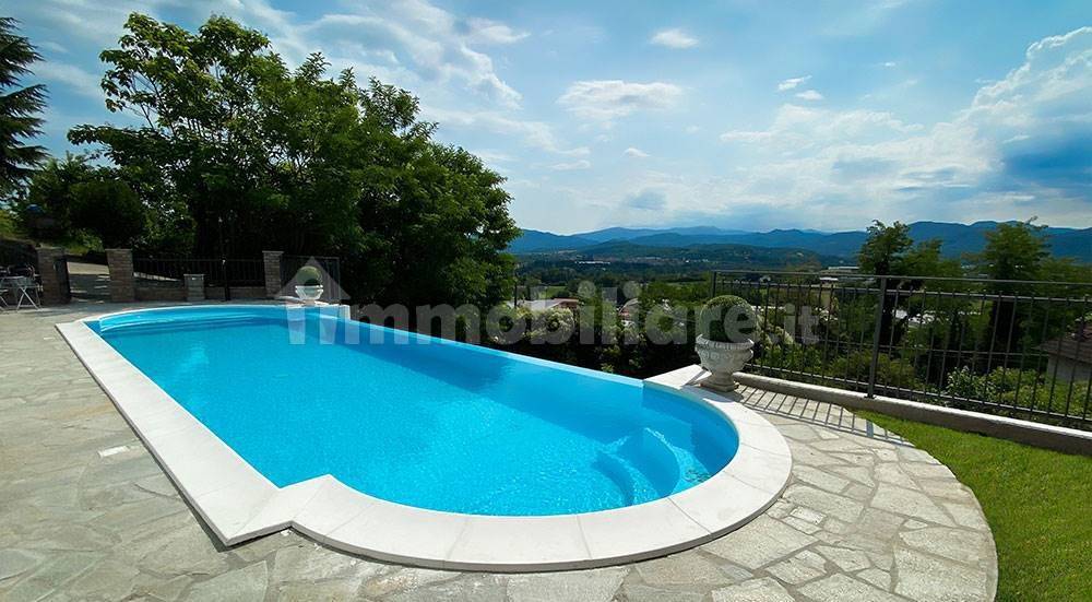 Serravalle scrivia piedmont mansion for sale 44092