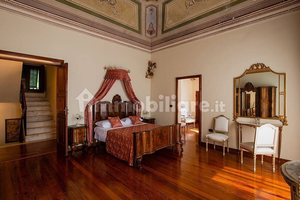 Serravalle scrivia piedmont mansion for sale 44092