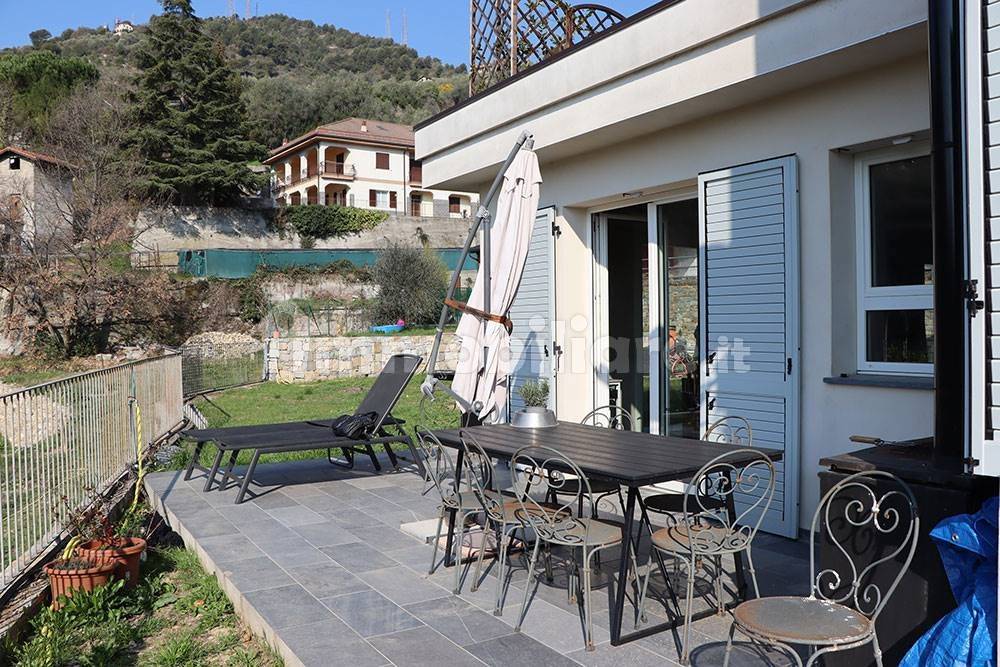 Camporosso liguria apartment for sale le 45003 029