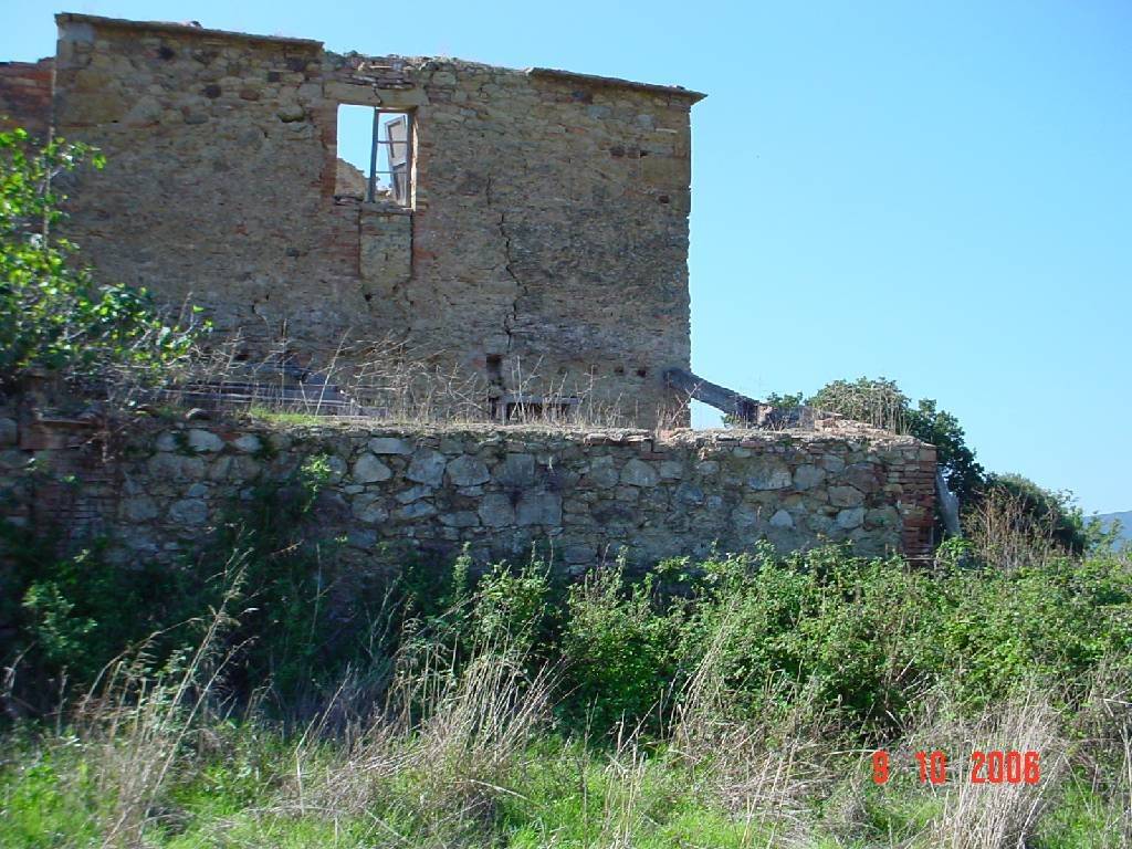 tuscania_174783_ekud.jpg