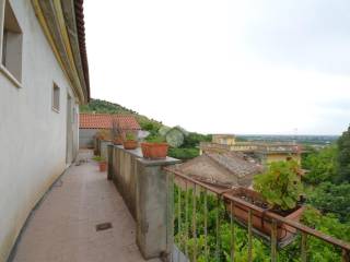 BALCONE CON VEDUTA