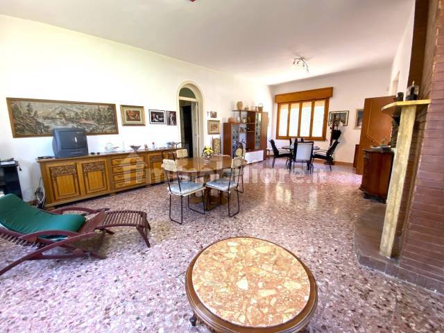 sala