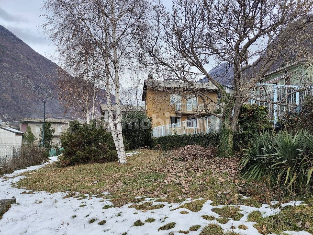 Villa unifamiliare via Bettini - frazione Ponchiera 144/B, Ponchiera, Sondrio