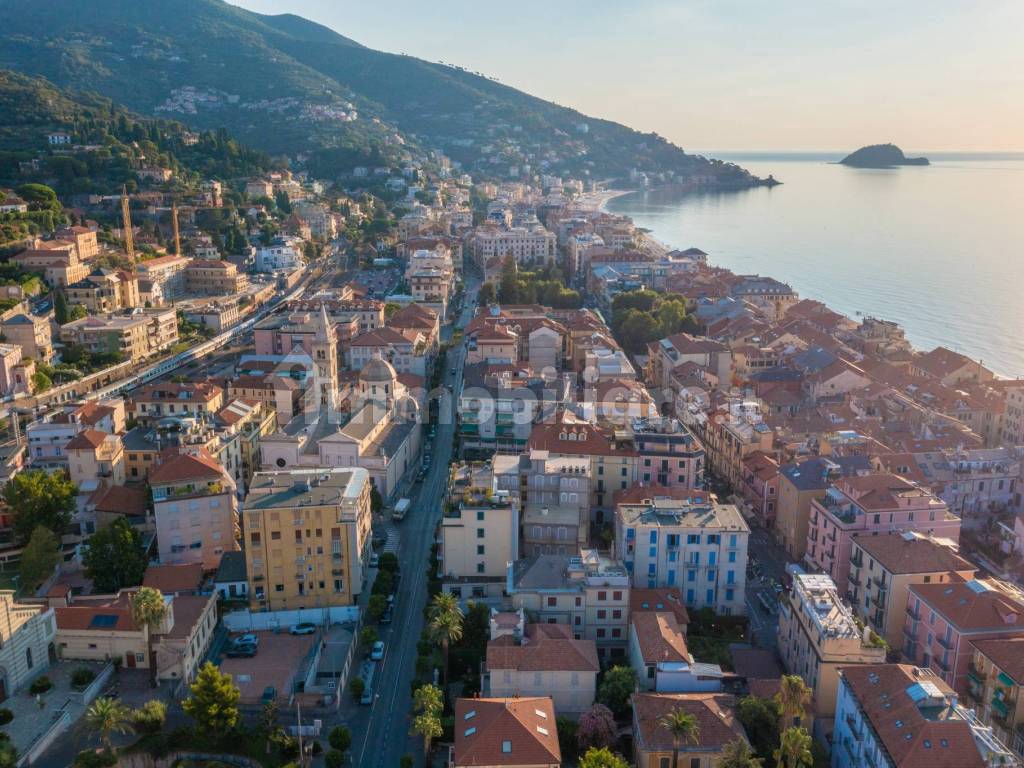 alassio dall'alto