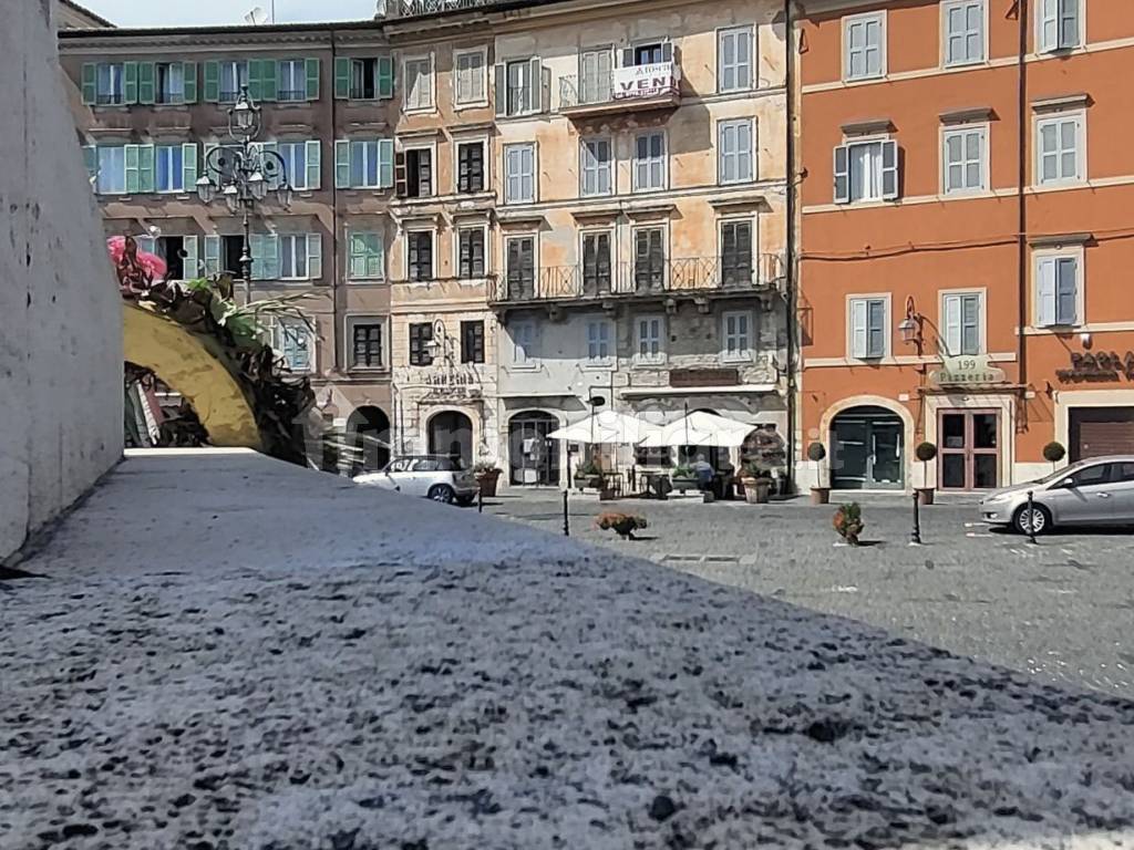 PIAZZA CAVOUR