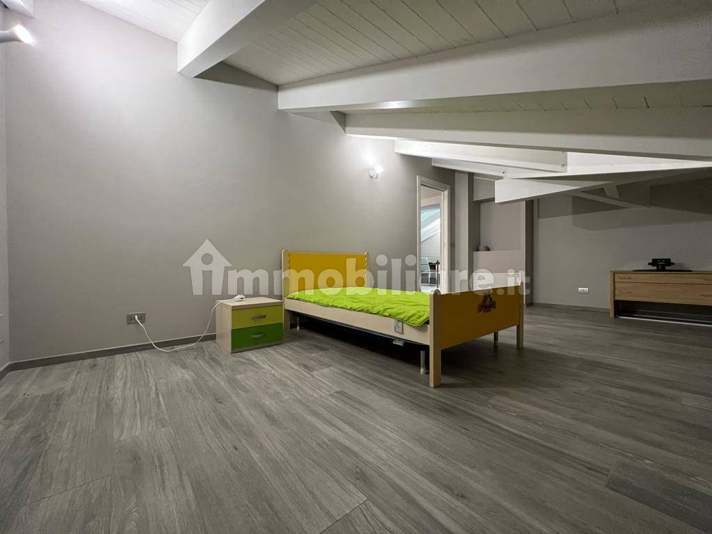 seconda camera sottotetto (locale sgombero)