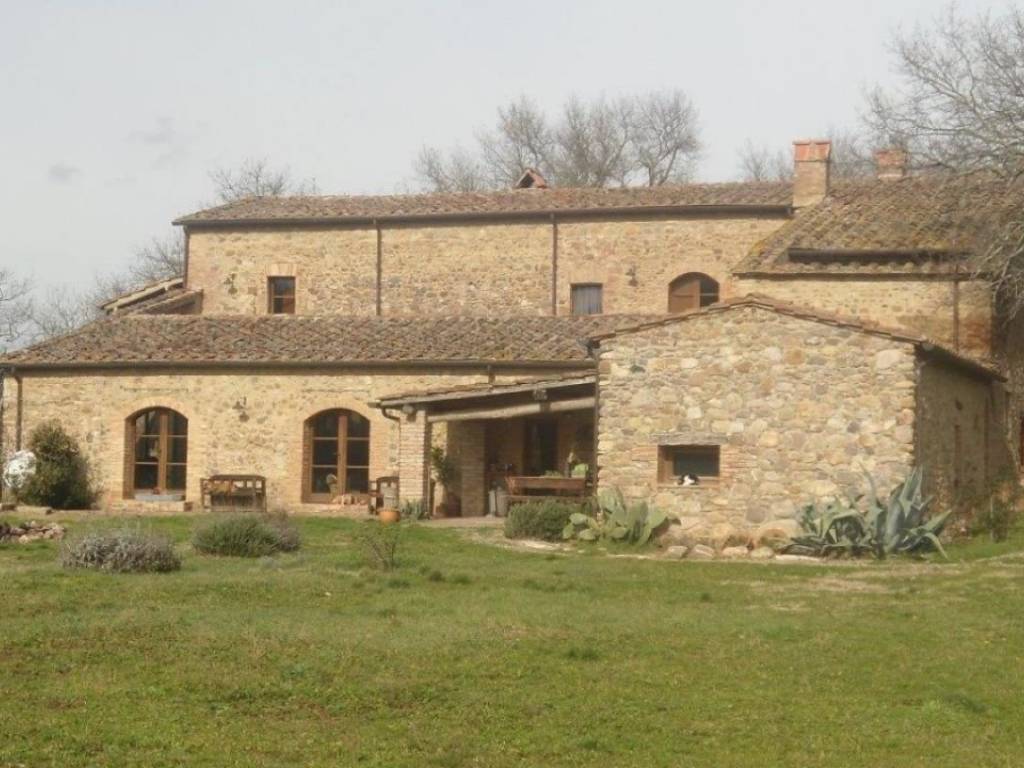 Locale commerciale, civitella paganico