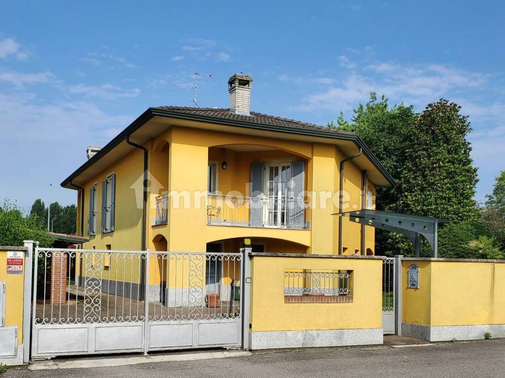 Villa unifamiliare, ottimo stato, 256 m², Agnadello