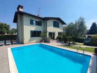 Foto - Vendita villa con giardino, Paderno Franciacorta, Lago d'Iseo Franciacorta