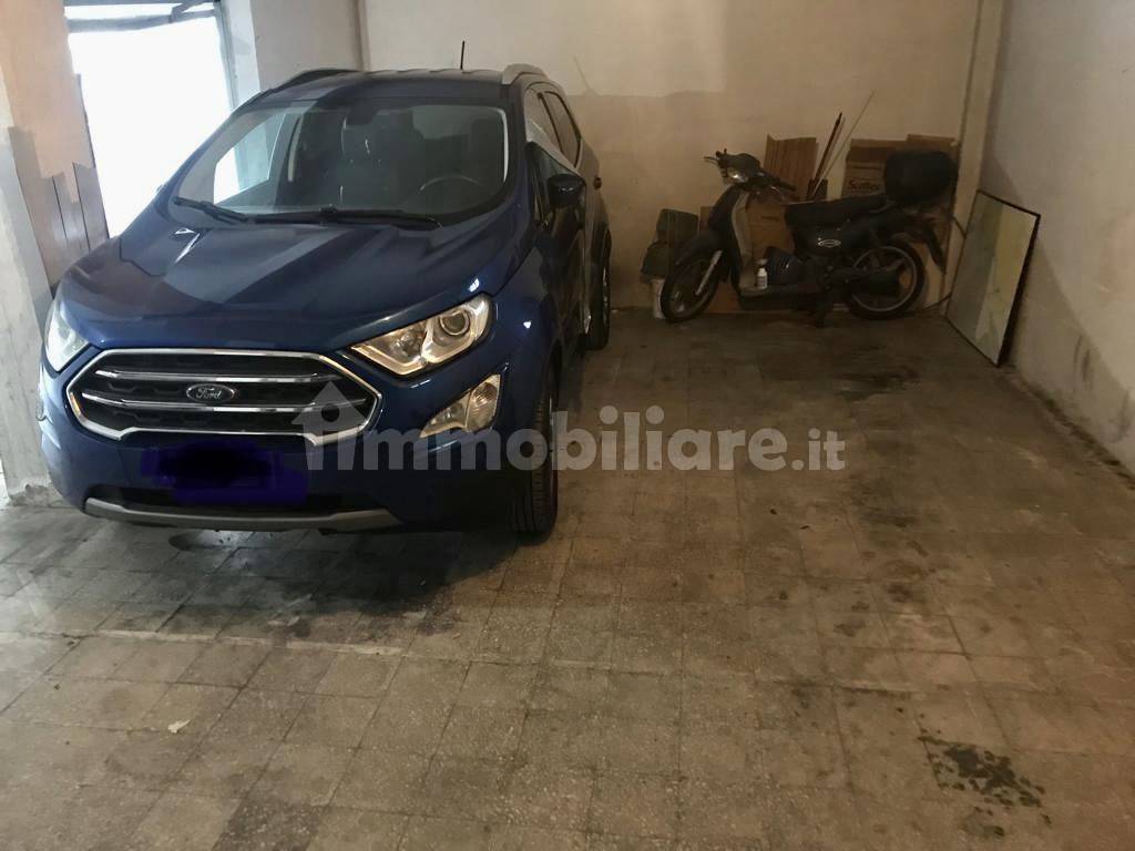 Posto auto in garage