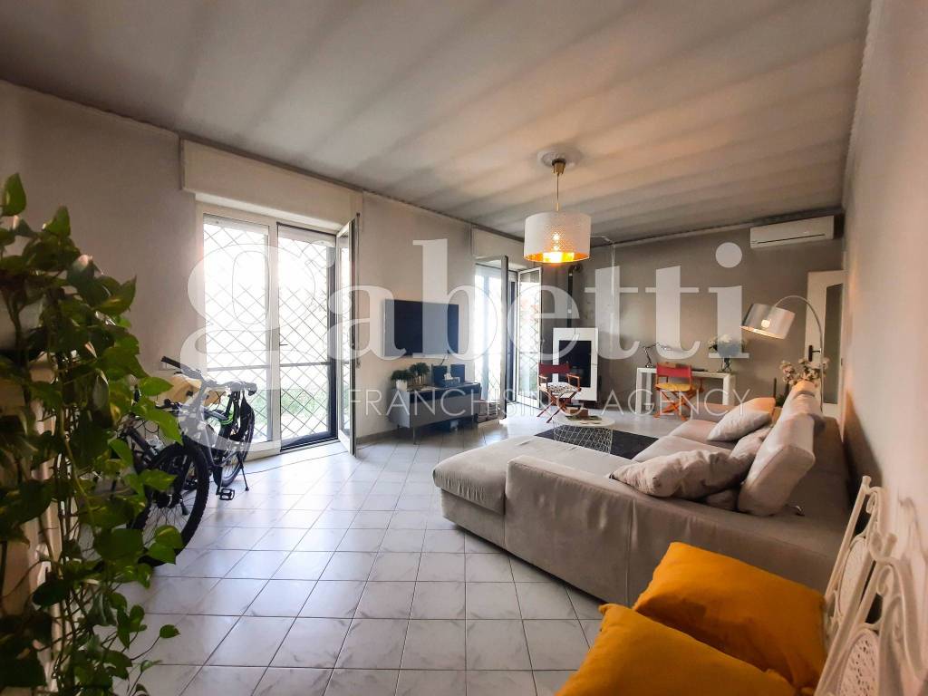 Vendita Villa unifamiliare in via Lago Patria 245 Giugliano in Campania