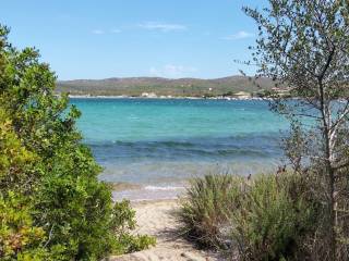 spiaggia lato giardino