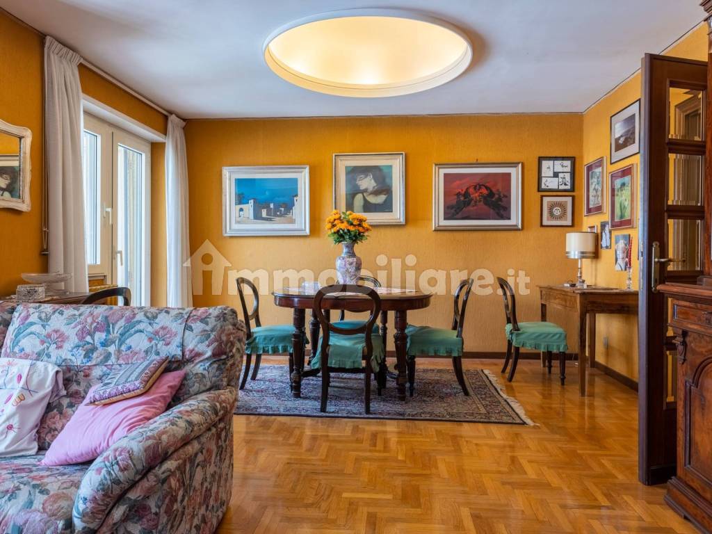 Vendita Appartamento Roma. Quadrilocale, Buono stato, quarto piano, con ...