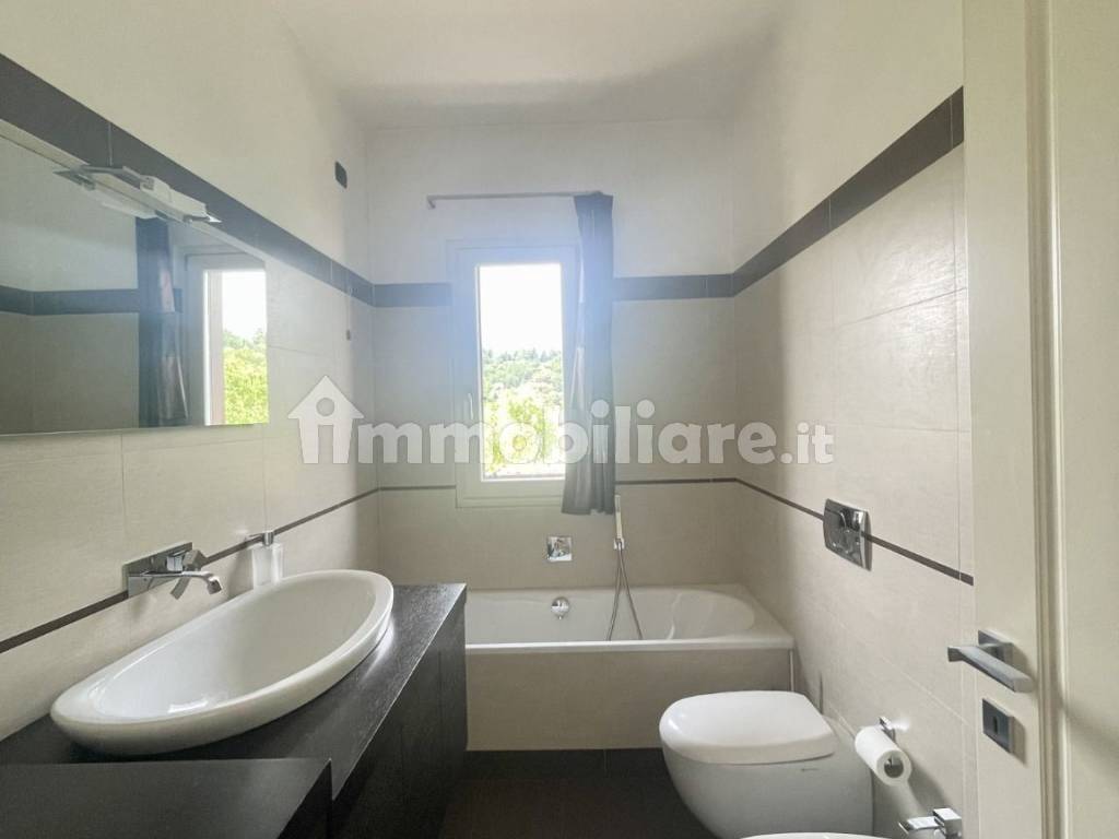 Bagno piano inferiore