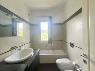 Bagno piano inferiore